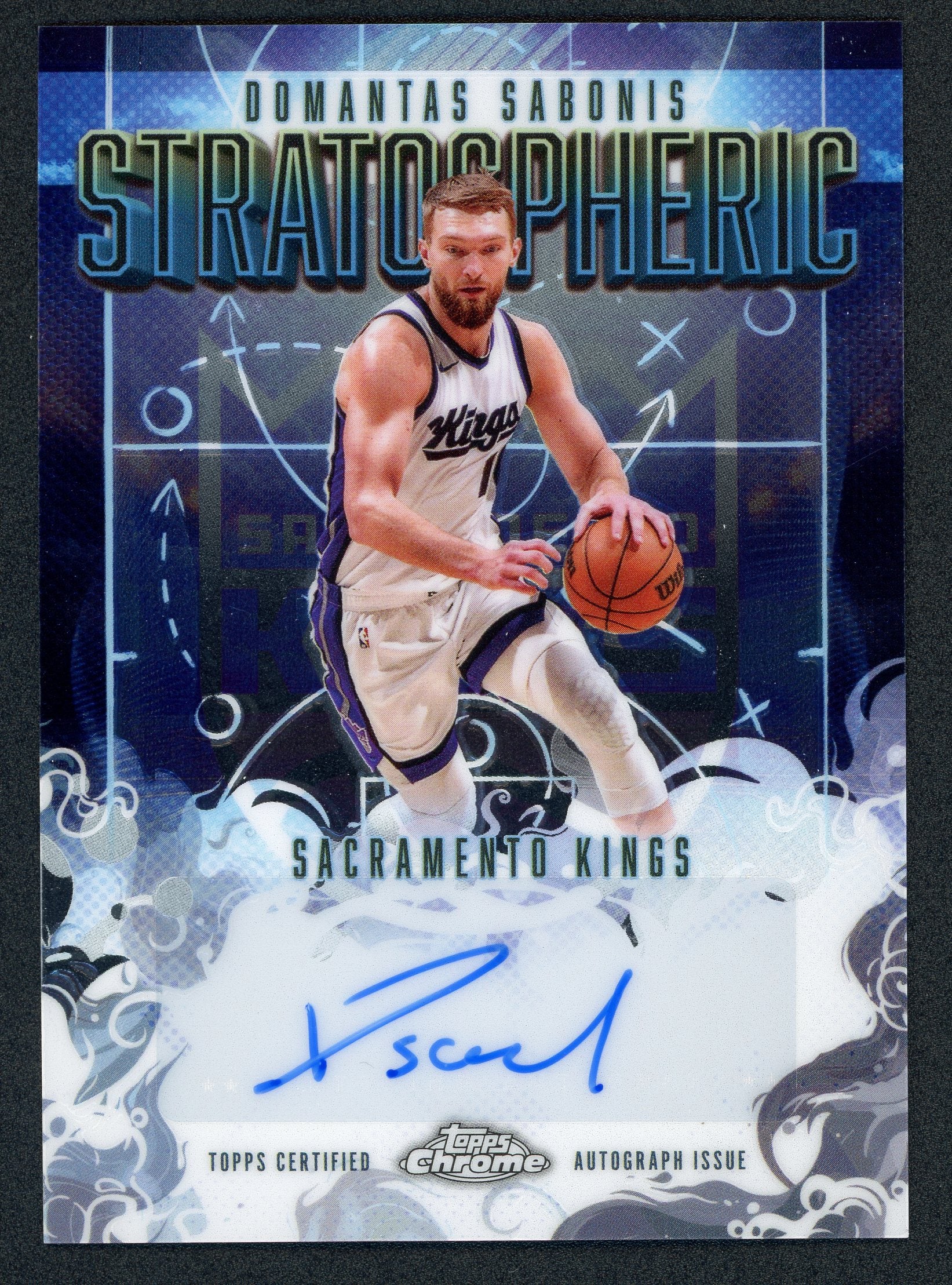 Domantas Sabonis #SM-DS - Basketball Cards Topps Chrome Stratospheric Signature
